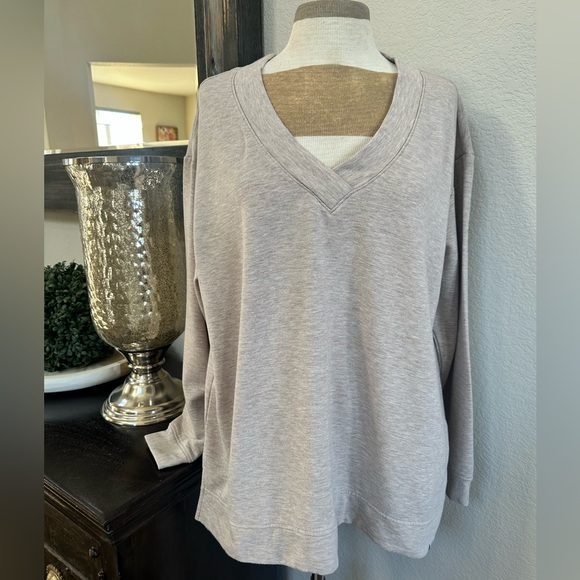 Orvis woman’s V-neck sweater size XL - Picture 2 of 5